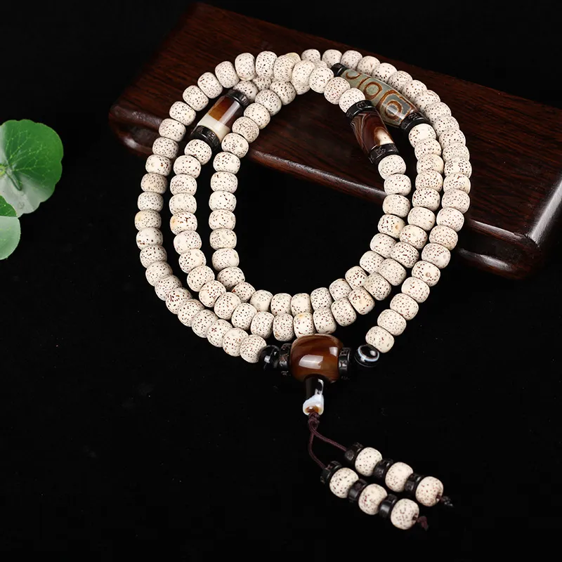 Red All Year Round Star Moon Bodhi Seeds Textile Beaded Bracelet Unisex-3