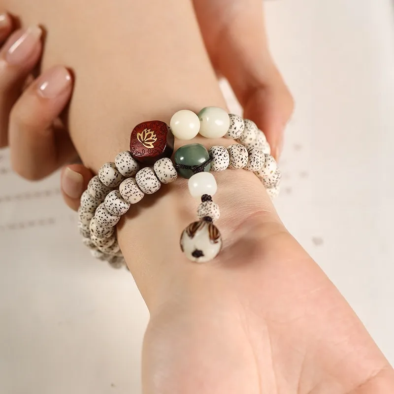 Red All Year Round Star Moon Bodhi Seeds Bracelets Unisex-3