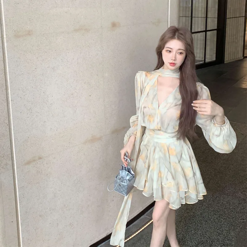 BVODE Long Sleeved Dress Women's Light Yellow Floral-6