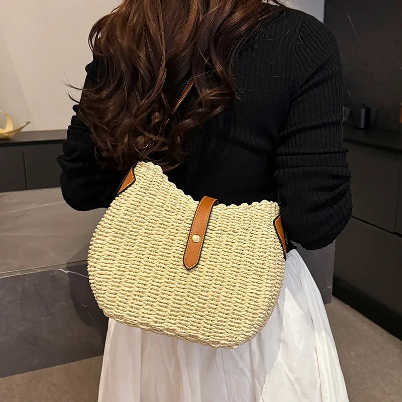 Iman's House Straw Woven Shoulder Bag Women's Ecru/Khaki-3