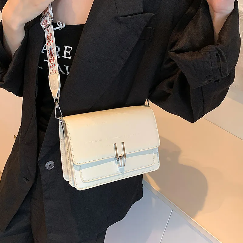 Iman's House PU Shoulder Bag Women's Silver/White/Black-8