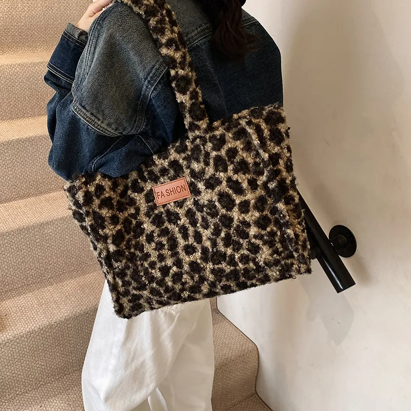 Iman's House Plush Shoulder Bag Women's Brown/Black-9