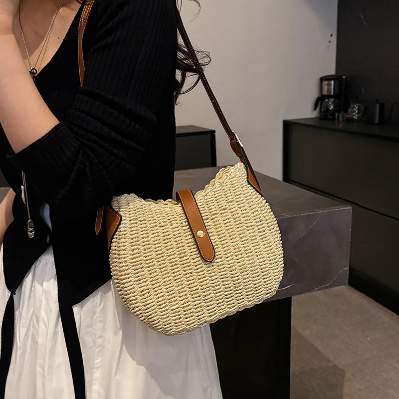 Iman's House Straw Woven Shoulder Bag Women's Ecru/Khaki-1