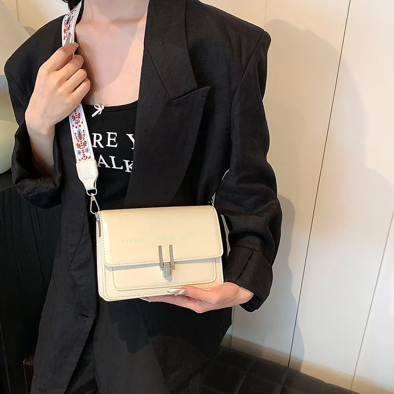 Iman's House PU Shoulder Bag Women's Silver/White/Black-7
