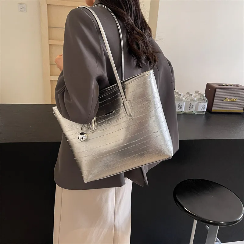 Iman's House PU Shoulder Bag Regular Women's Silver/Ecru/Black-3