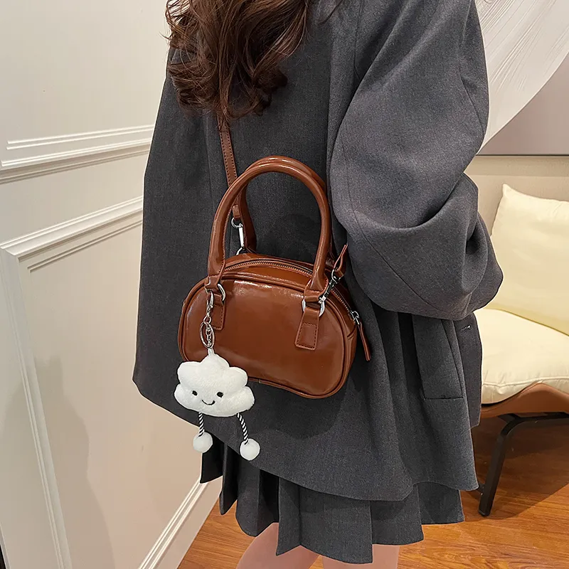 Iman's house Handbags-19