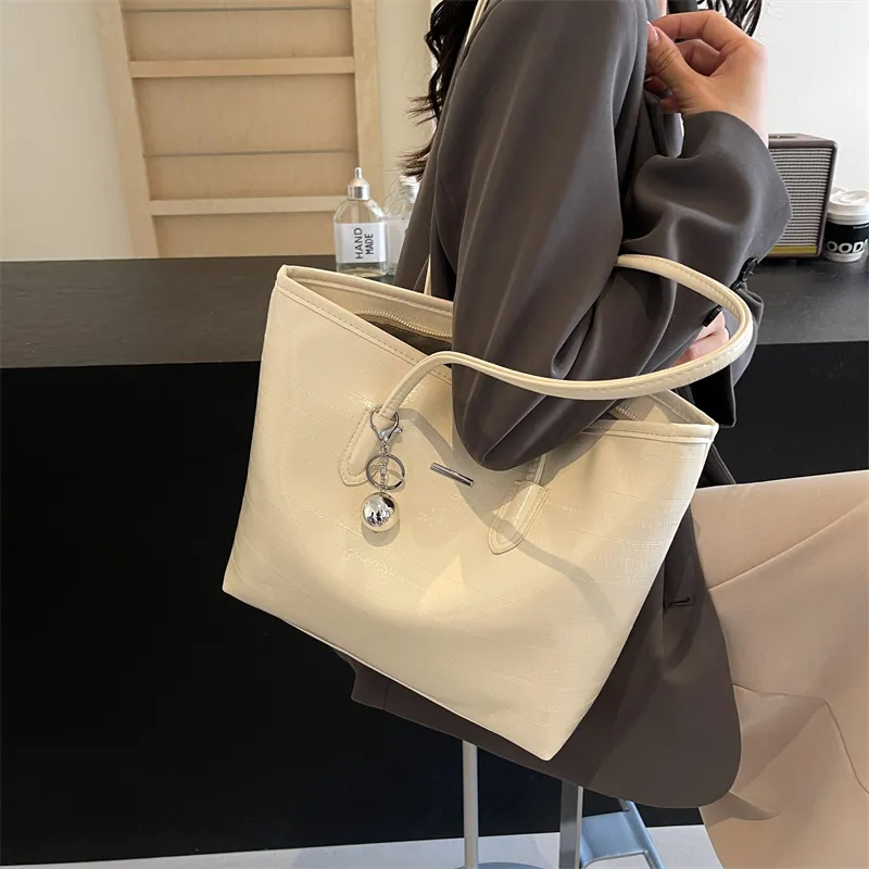 Iman's House PU Shoulder Bag Regular Women's Silver/Ecru/Black-7