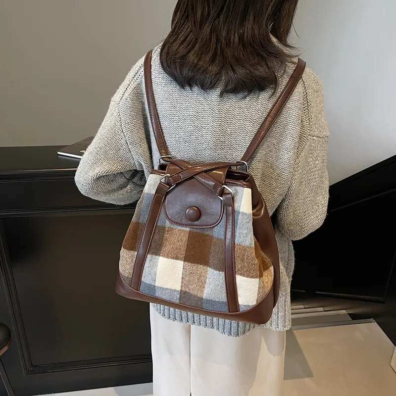 Iman's House Woolen Shoulder Bag Women's Coffee-2