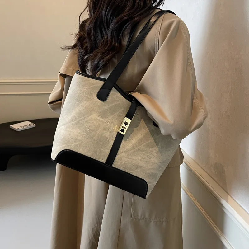 Iman's House PU Tote Bag Shoulder Bag Regular Women's Ecru/Dark Tea/Blue/Coffee-3
