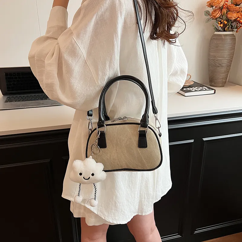 Iman's house Handbags-23