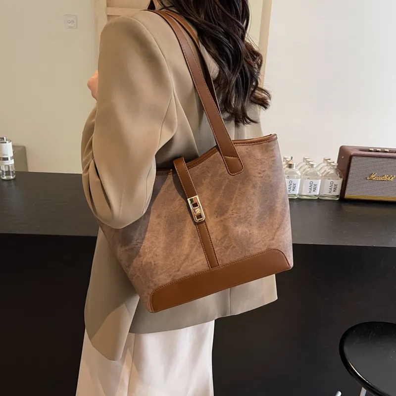 Iman's House PU Tote Bag Shoulder Bag Regular Women's Ecru/Dark Tea/Blue/Coffee-20