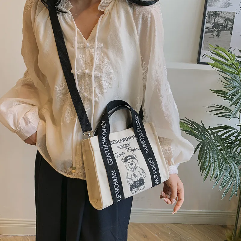 Iman's house Handbags-2