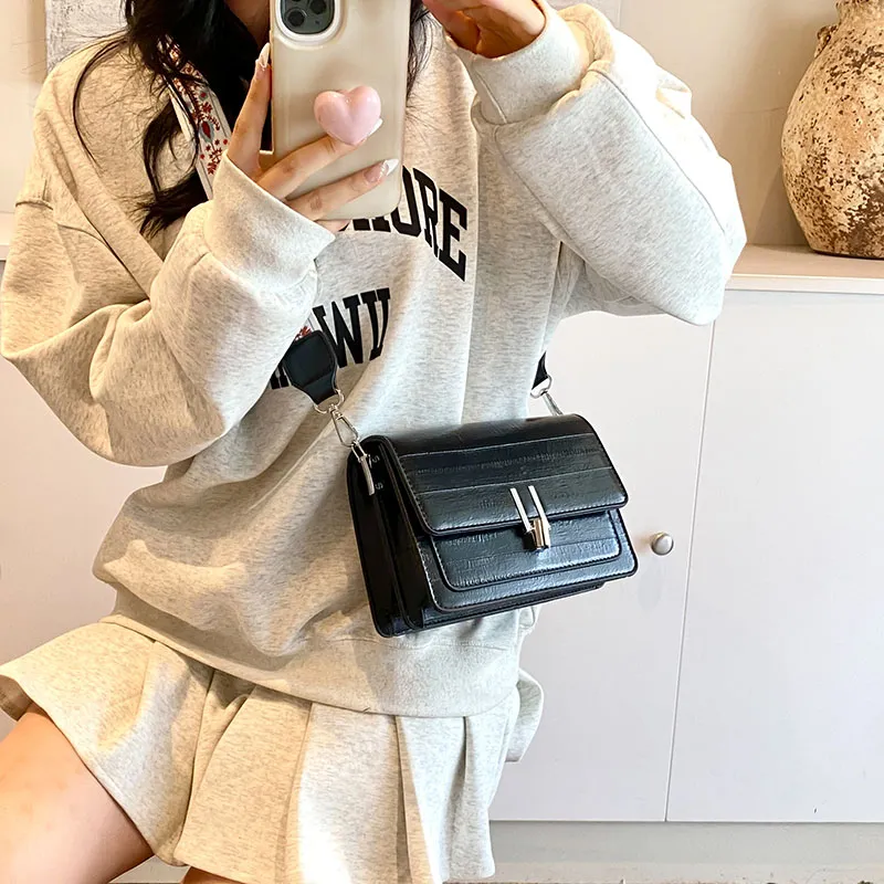 Iman's House PU Shoulder Bag Women's Silver/White/Black-13