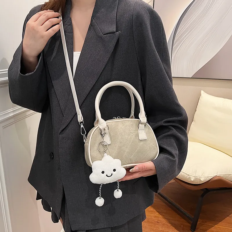 Iman's house Handbags-12
