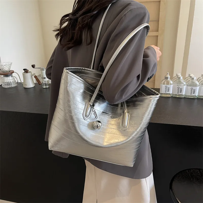 Iman's House PU Shoulder Bag Regular Women's Silver/Ecru/Black-1