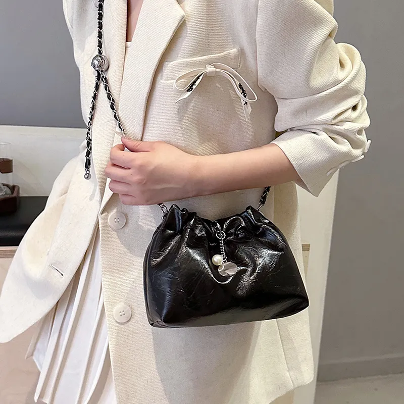 Iman's House PU Shoulder Bag Regular Women's Ecru/Silver/Black-11