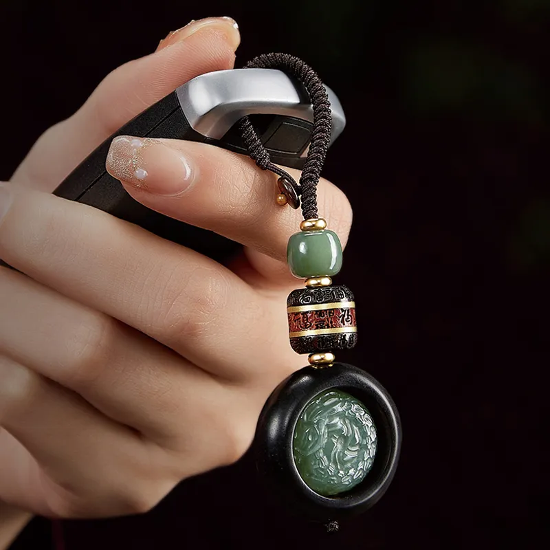 Yi Mingju Pendants Green Jade Unisex-5