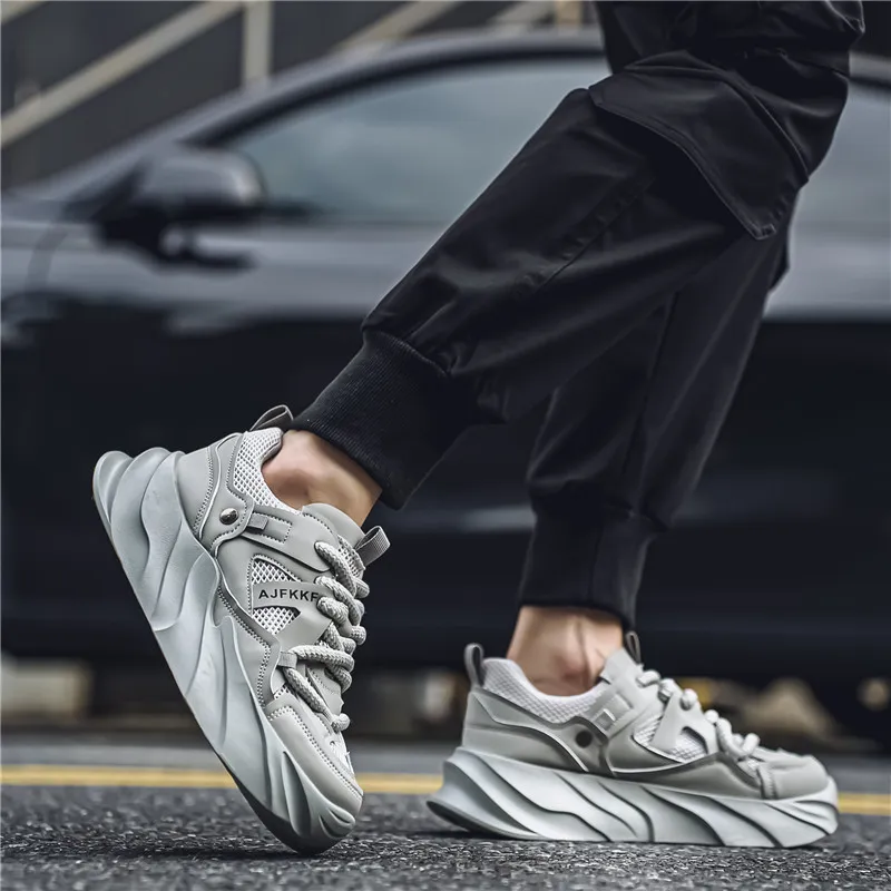 Van Ban Low-Top Chunky Sneakers Men's-5