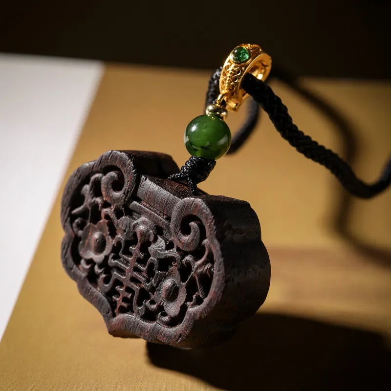 Santan Lodge Agarrattan Necklaces Unisex-2