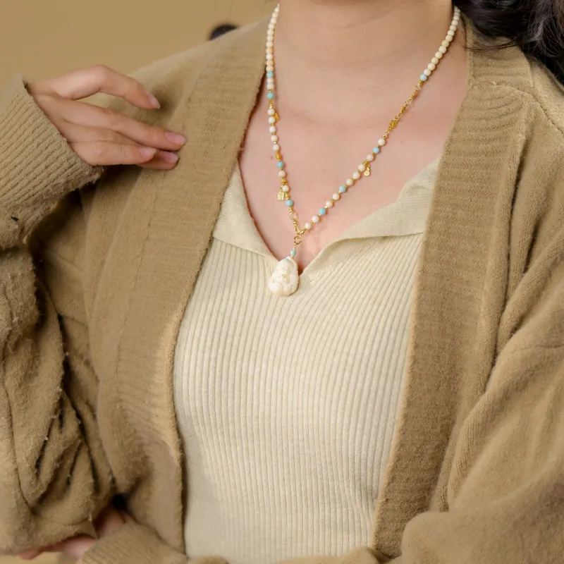 Santan Lodge Mammoth Necklaces Unisex-3