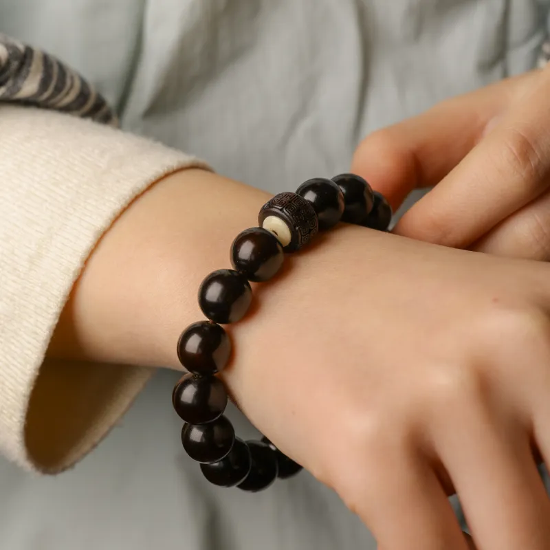 Santan Lodge Pterocarpus Wooden Bracelets Unisex-4