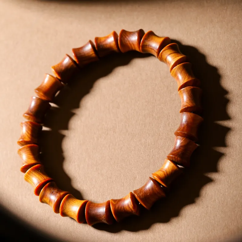 Santan Lodge Thuja Bracelets Unisex-1