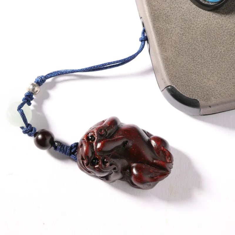 Santan Lodge Pterocarpus Pendants Unisex-2