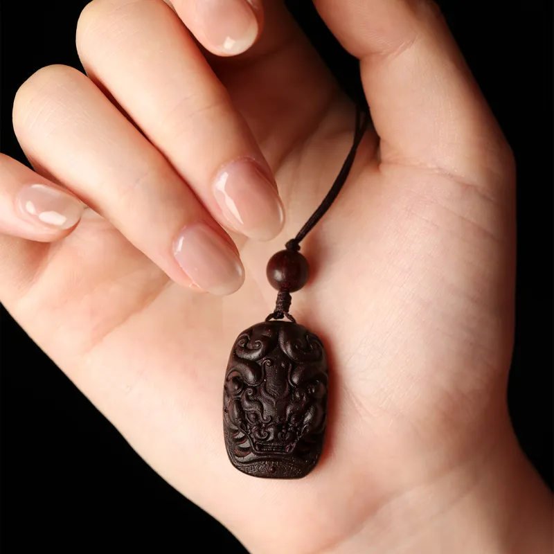 Santan Lodge Pterocarpus Pendants Unisex-3