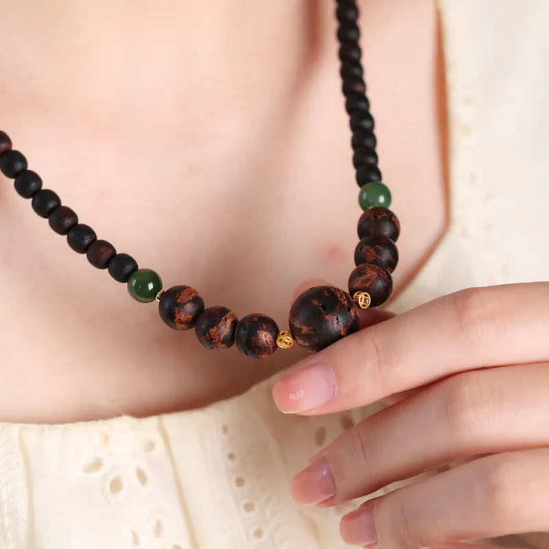 Santan Lodge Agarrattan Necklaces Unisex-4