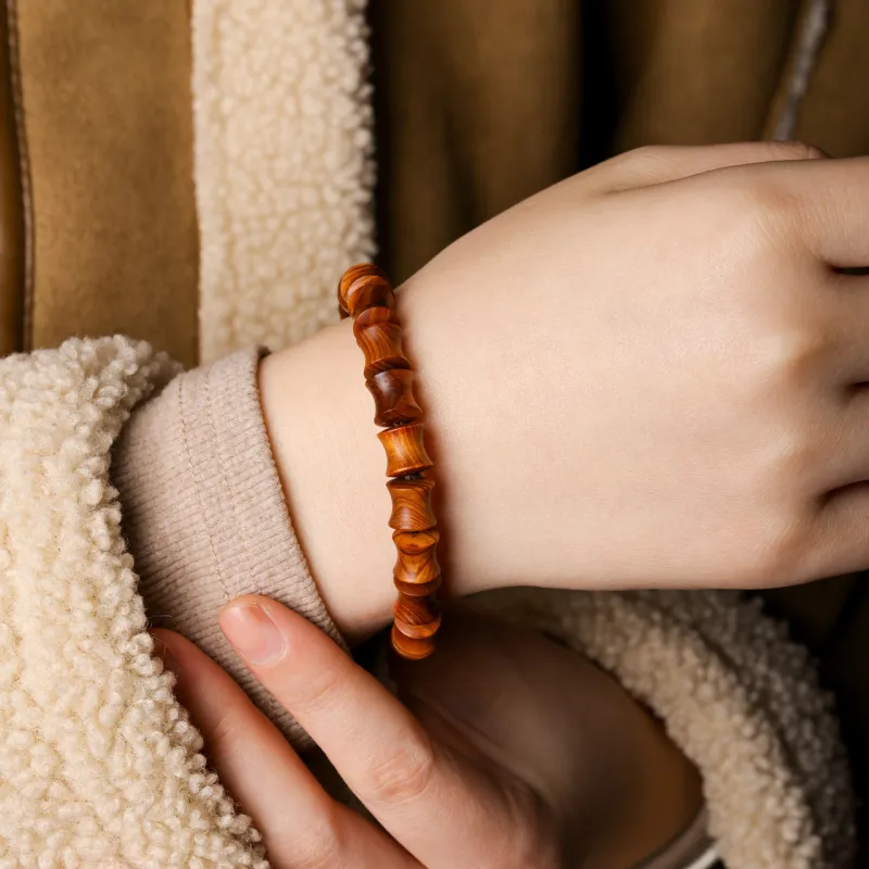 Santan Lodge Thuja Bracelets Unisex-4