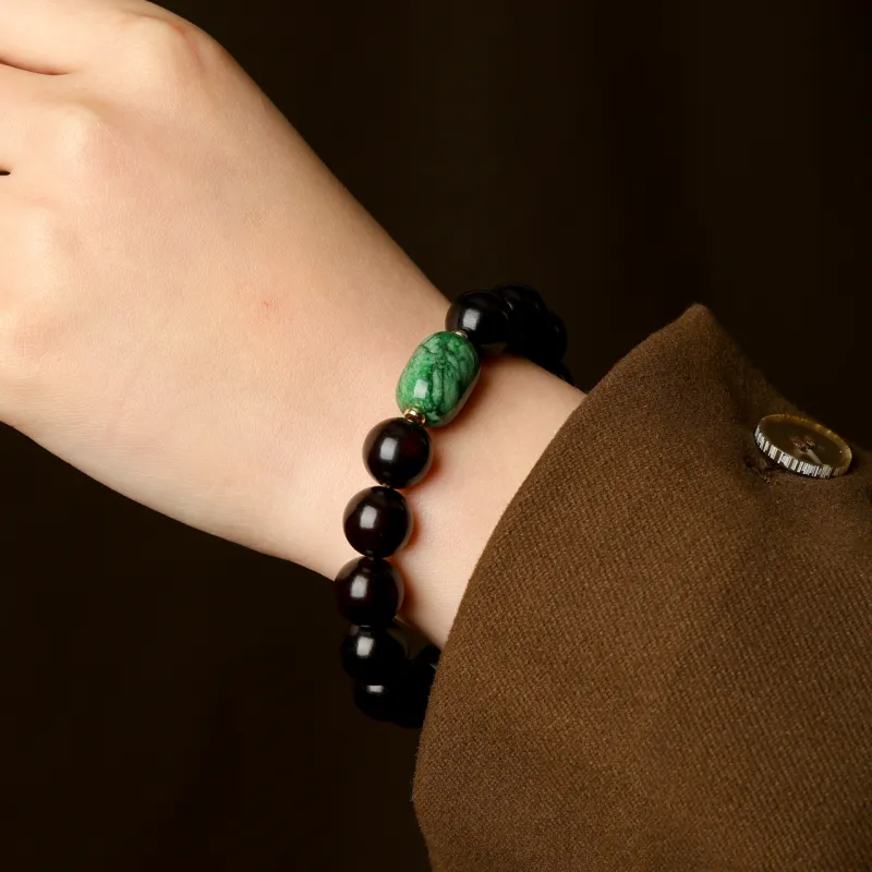 Santan Lodge Pterocarpus Wooden Bracelets Unisex-3