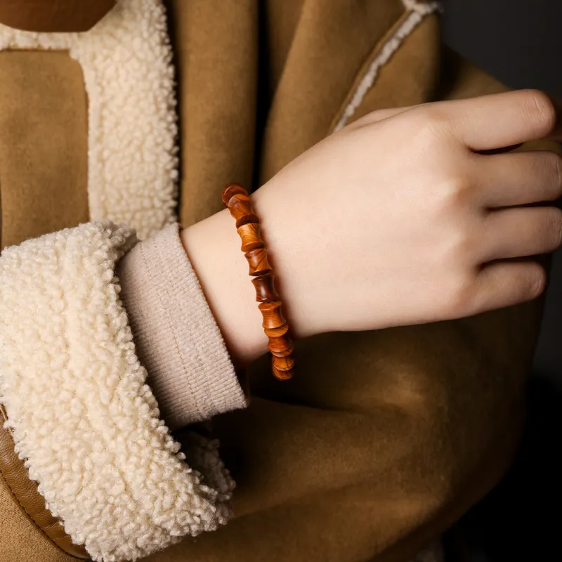 Santan Lodge Thuja Bracelets Unisex-3