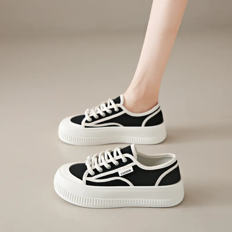 Black tailed Deer Slip Resistant, Lightweight, And Breathable Low Top Skateboard Shoes Women's-5