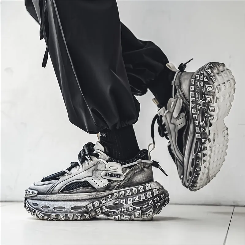 Black tailed Deer Low Top Chunky Sneakers Men's-4
