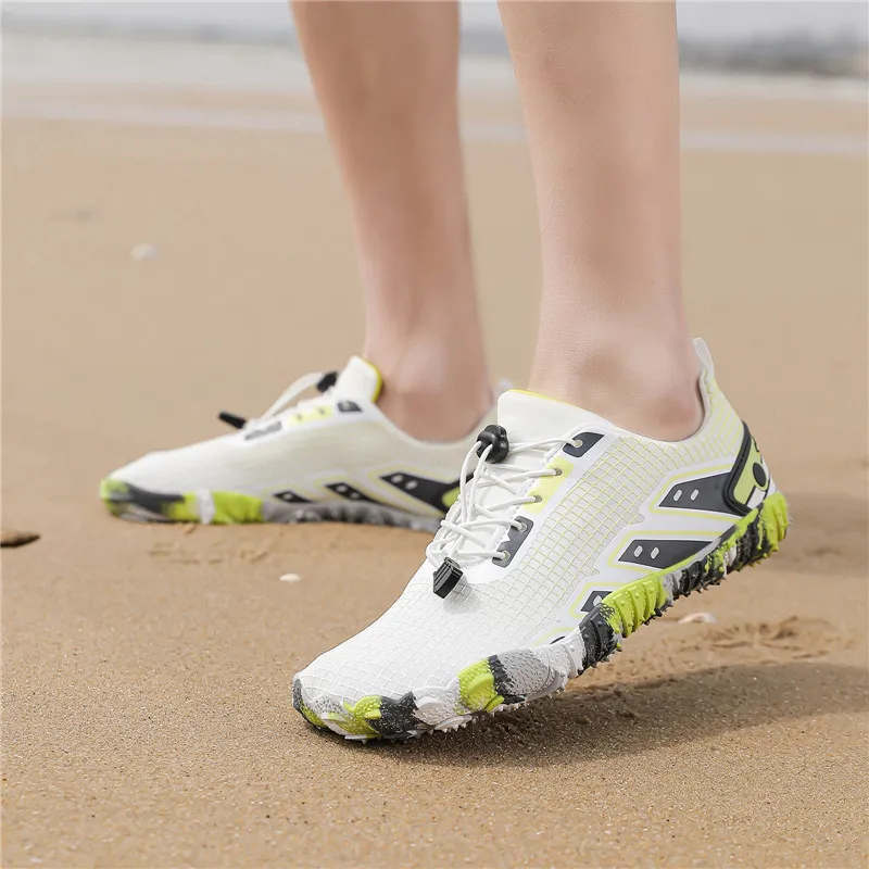 Black tailed Deer Slip Resistant, Breathable, Lightweight Low Top Casual Shoes Unisex-12