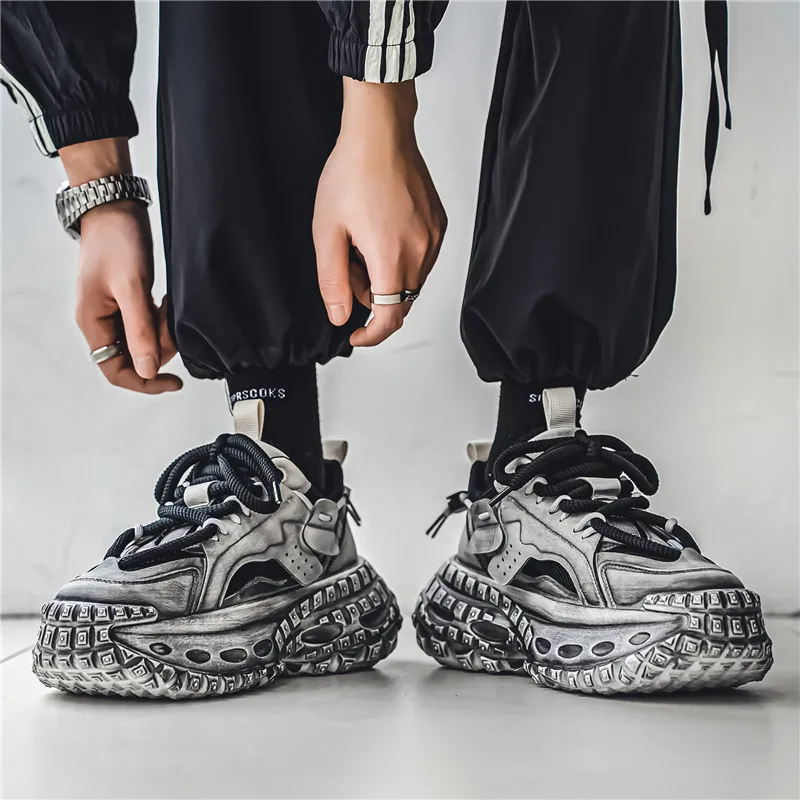 Black tailed Deer Low Top Chunky Sneakers Men's-5