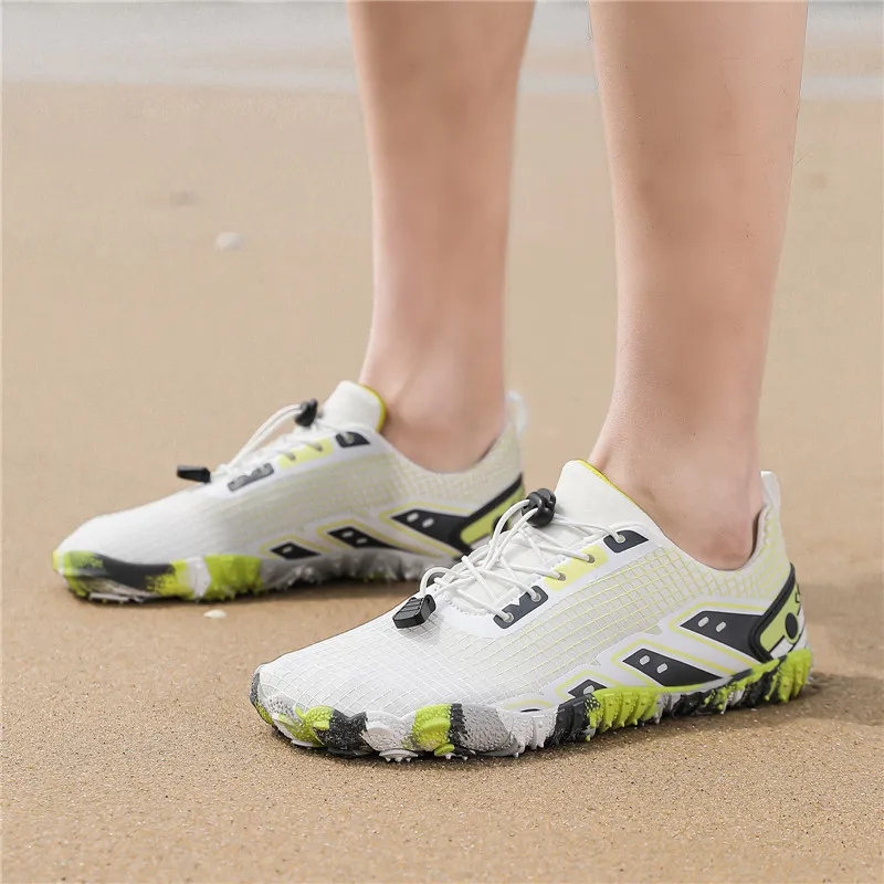 Black tailed Deer Slip Resistant, Breathable, Lightweight Low Top Casual Shoes Unisex-13
