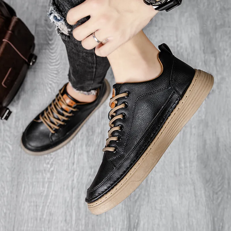 Black tailed Deer Low Top Skateboard Shoes Men's-3