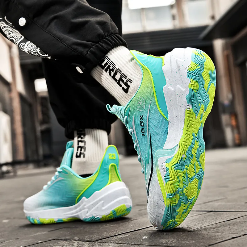Black tailed Deer Shock Absorbers Slip Resistant Breathable Mid Top Basketball Shoes Unisex-2