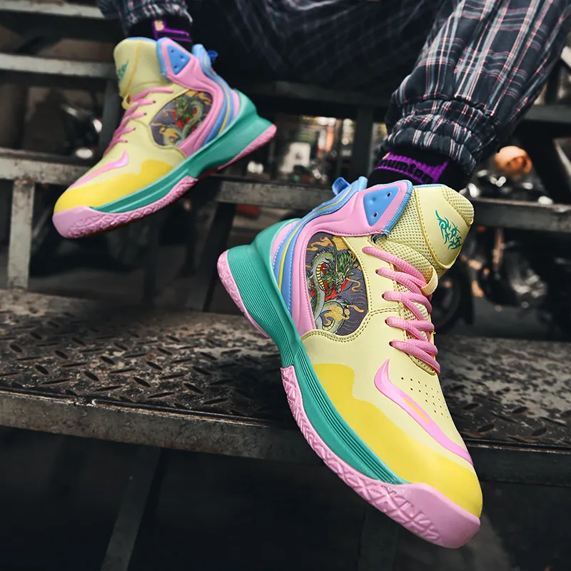 Black tailed Deer Thermal Cushioning Abrasion Resistant Slip Resistant High Top Basketball Shoes Unisex-2
