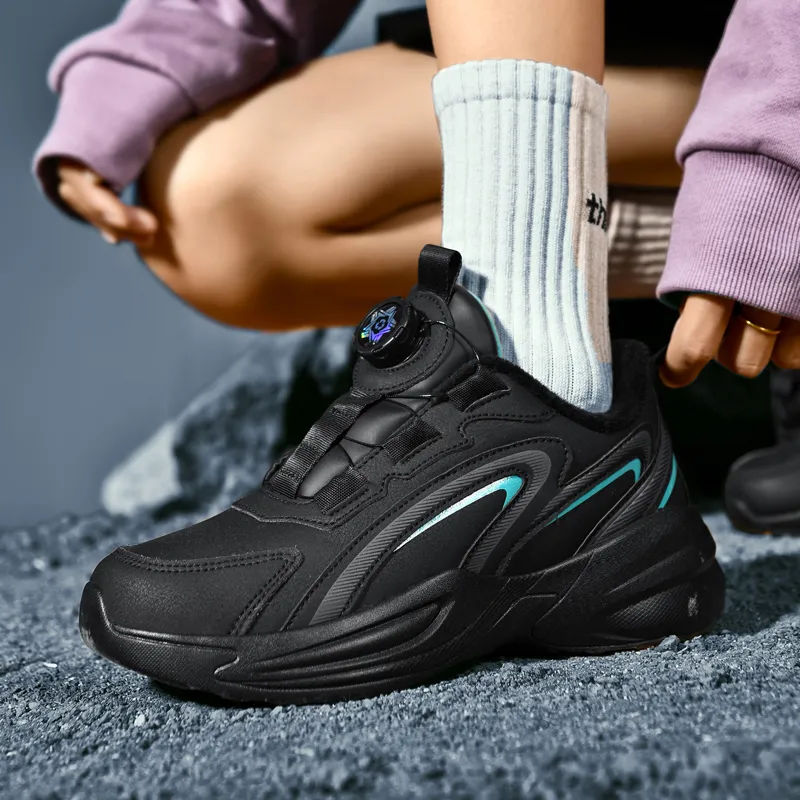 Black tailed Deer Cushioning Slip Resistant Coverage Mid Top Casual Running Shoes Unisex-29