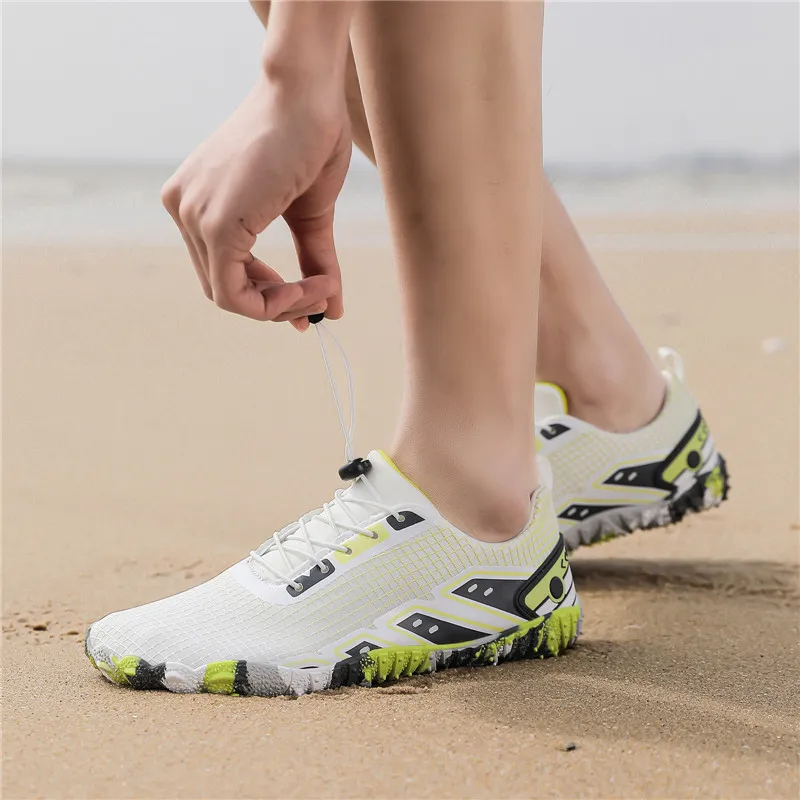 Black tailed Deer Slip Resistant, Breathable, Lightweight Low Top Casual Shoes Unisex-10