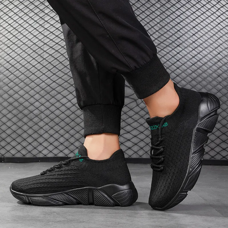 Black tailed Deer Breathable And Lightweight Low Top Casual Running Shoes Unisex-9