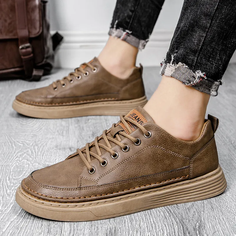 Black tailed Deer Low Top Skateboard Shoes Men's-12