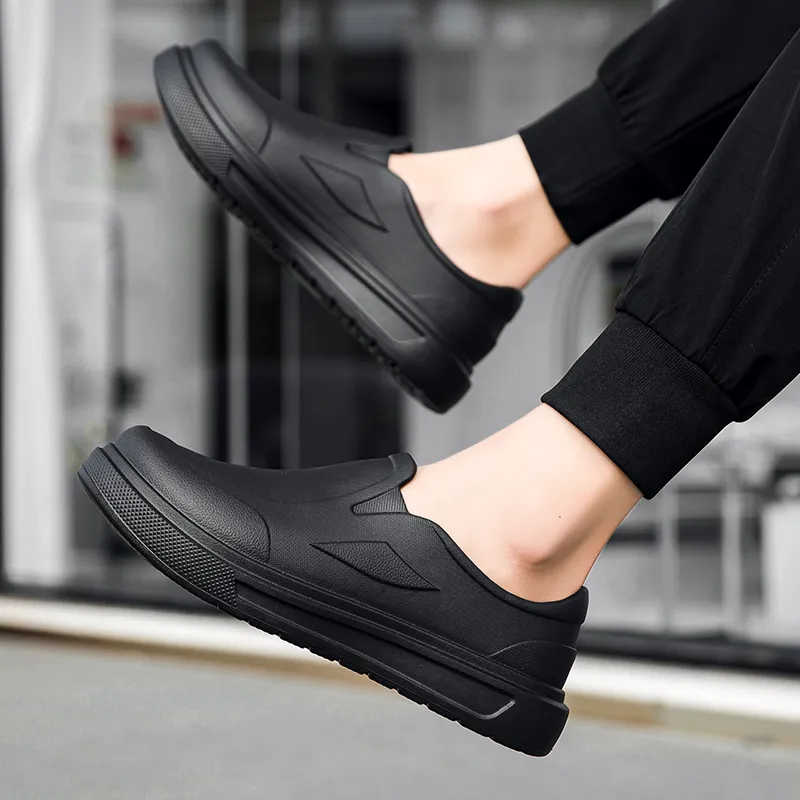 Black tailed Deer Slip Resistant Abrasion Resistant Closed Toe Slippers Men's-3