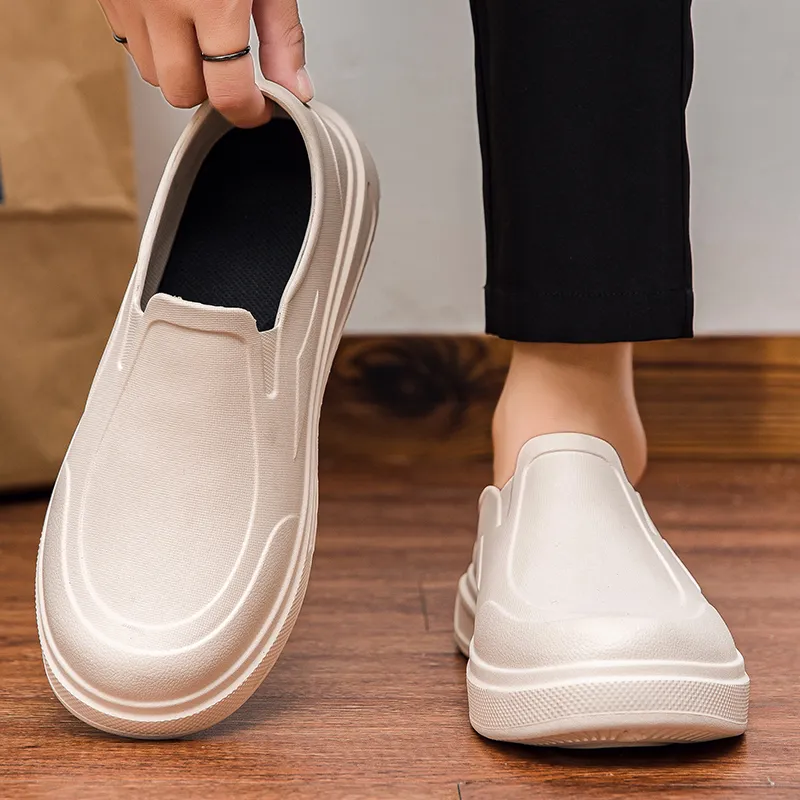 Black tailed Deer Slip Resistant Abrasion Resistant Closed Toe Slippers Men's-6