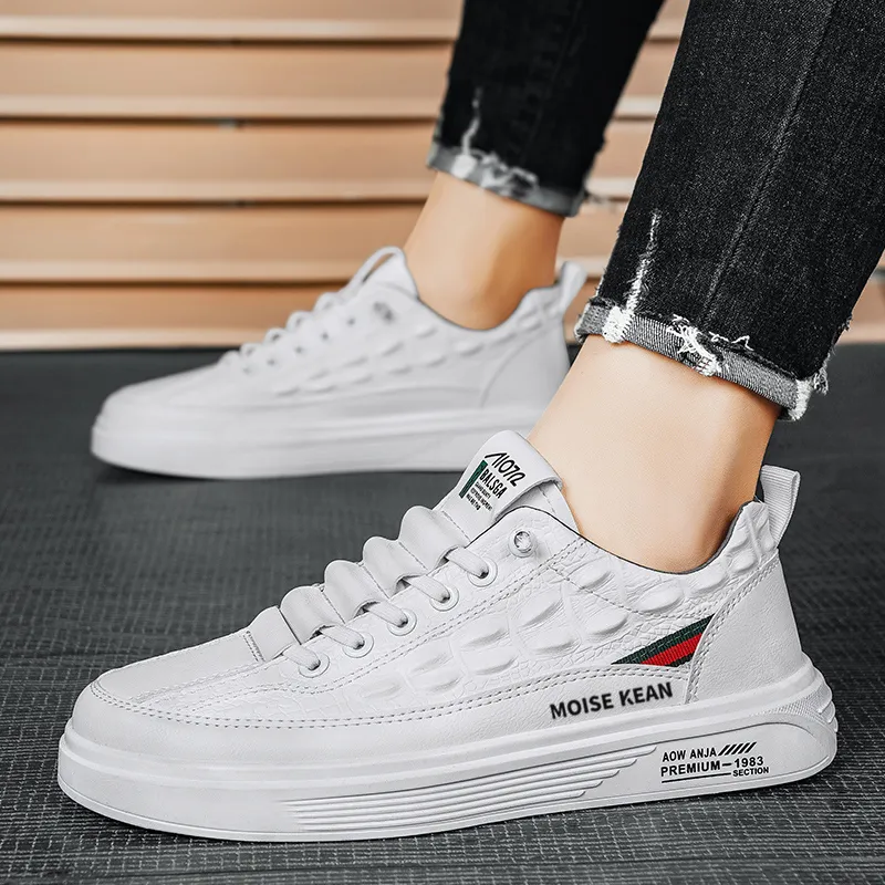 MOISE KEAN Breathable Low-Top Skateboard Shoes Men's-11