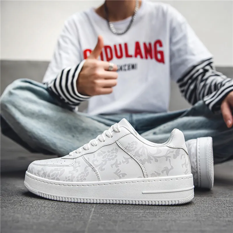 MOISE KEAN Non slip Lightweight Low Top Skateboard Shoes Men's-10