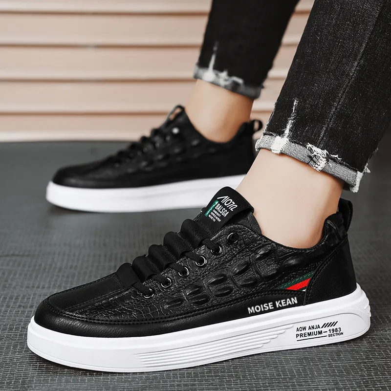 MOISE KEAN Breathable Low-Top Skateboard Shoes Men's-35