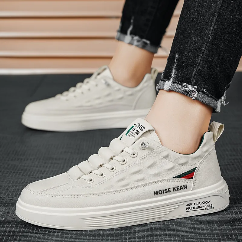 MOISE KEAN Breathable Low-Top Skateboard Shoes Men's-23